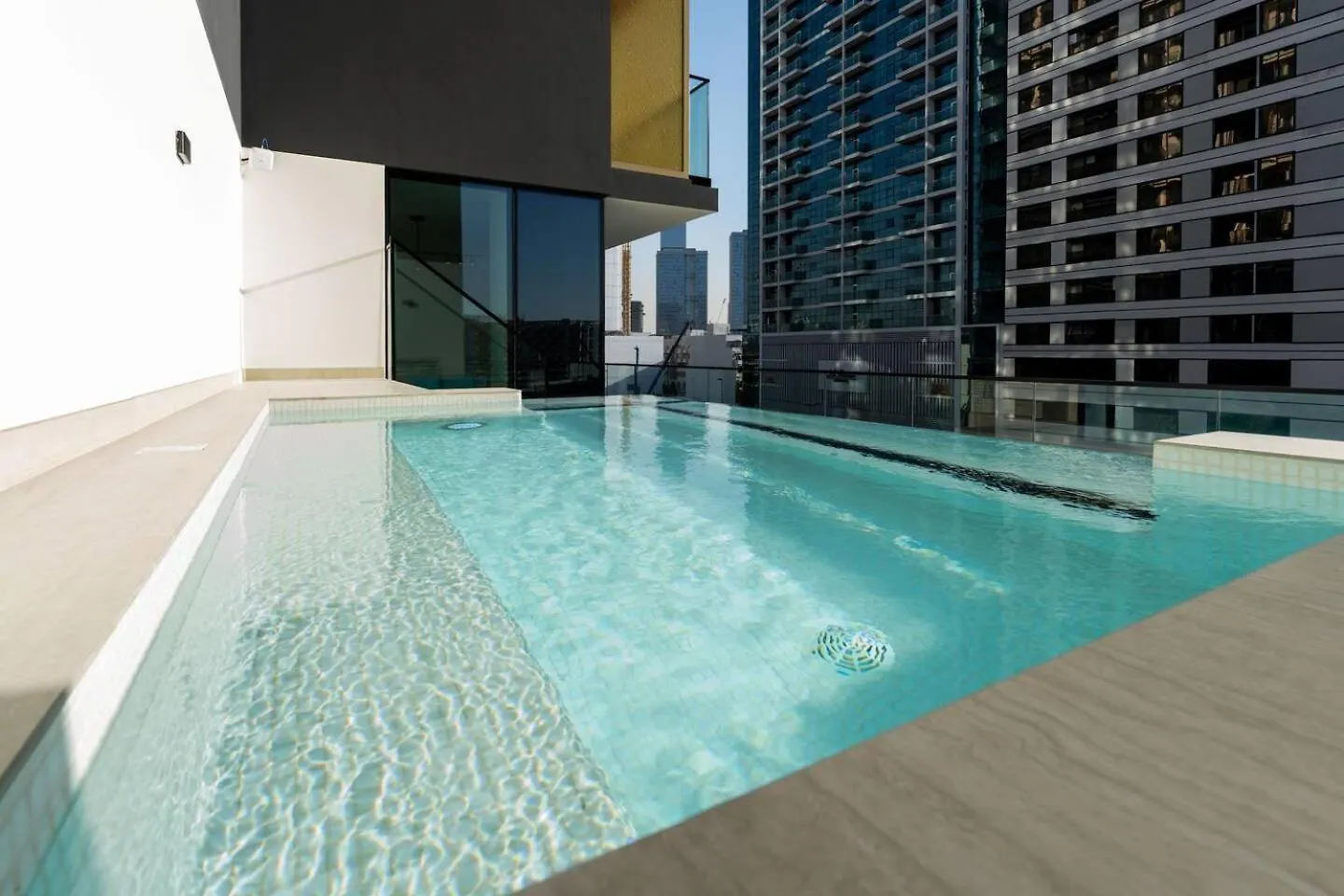 Stylish 1Br In Jvc With Pool View Apartment Dubai
